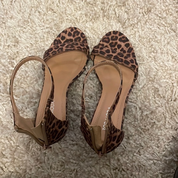 Cheetah Platform Heels - Picture 2 of 2